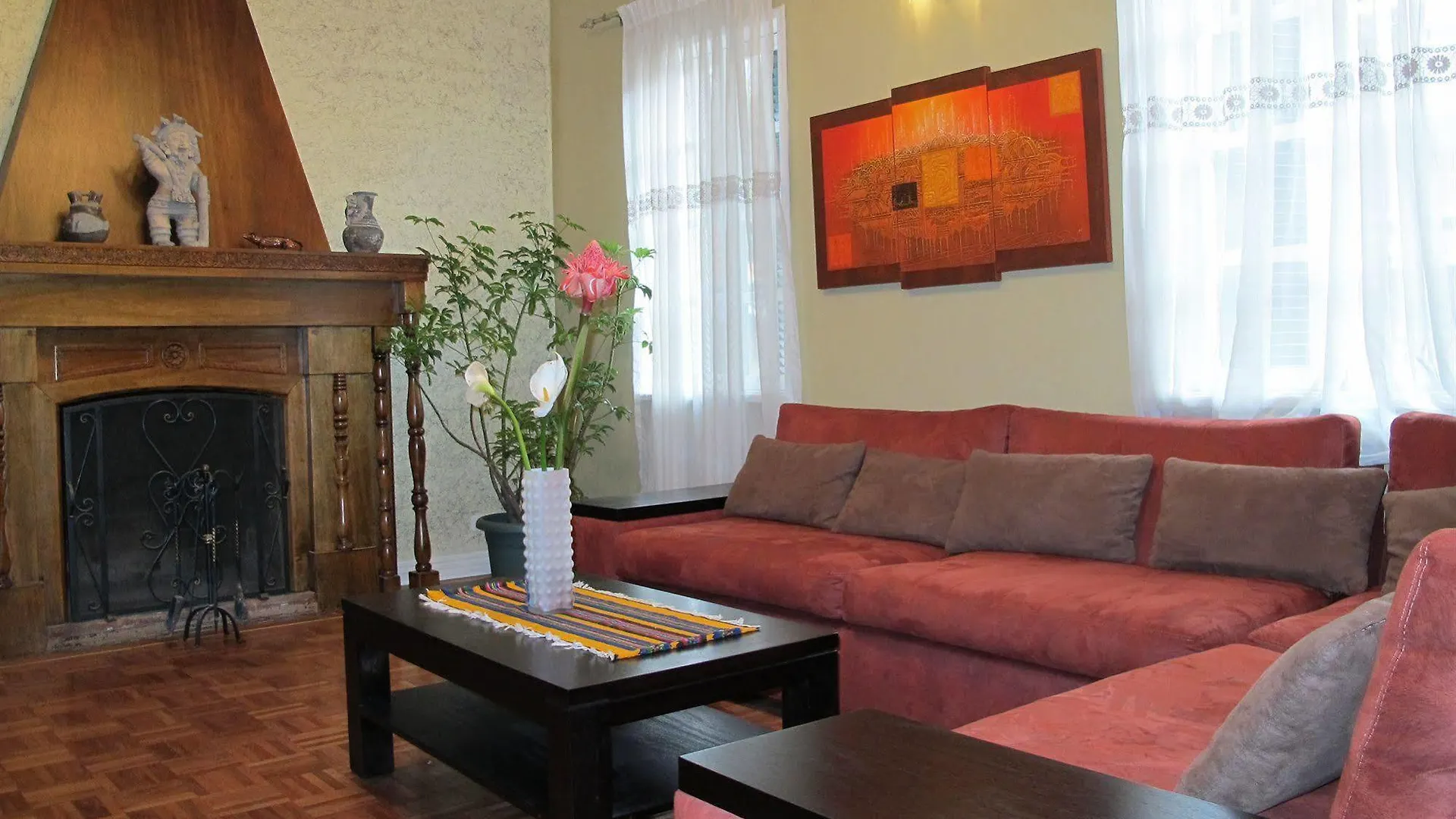 Hotel Cayman Quito Ecuador