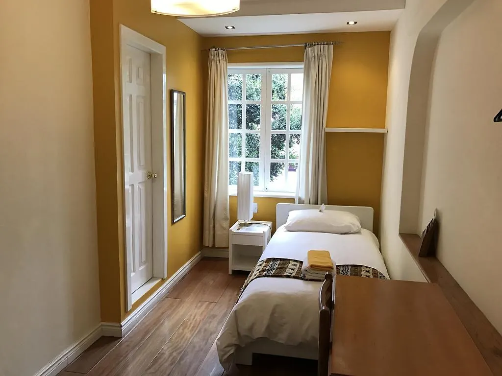 ***  Hotel Cayman Quito Ecuador