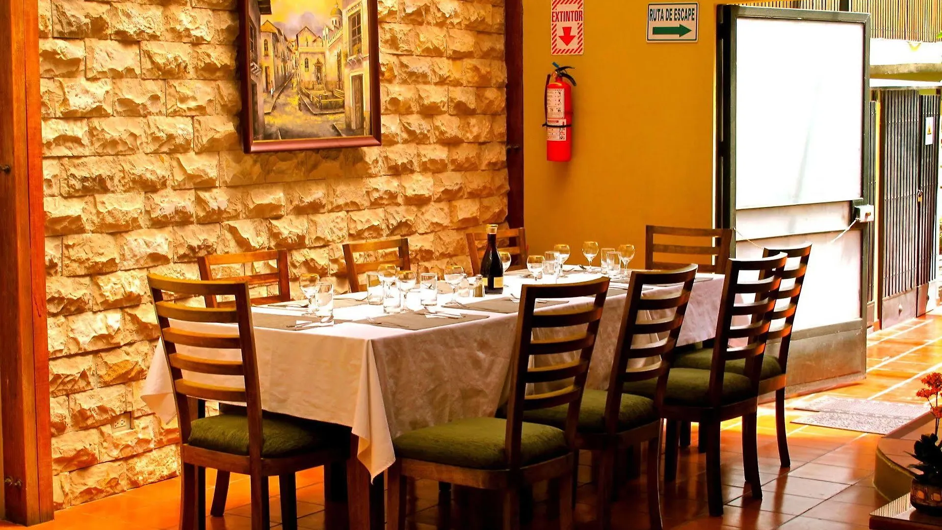 Hotel Cayman Quito