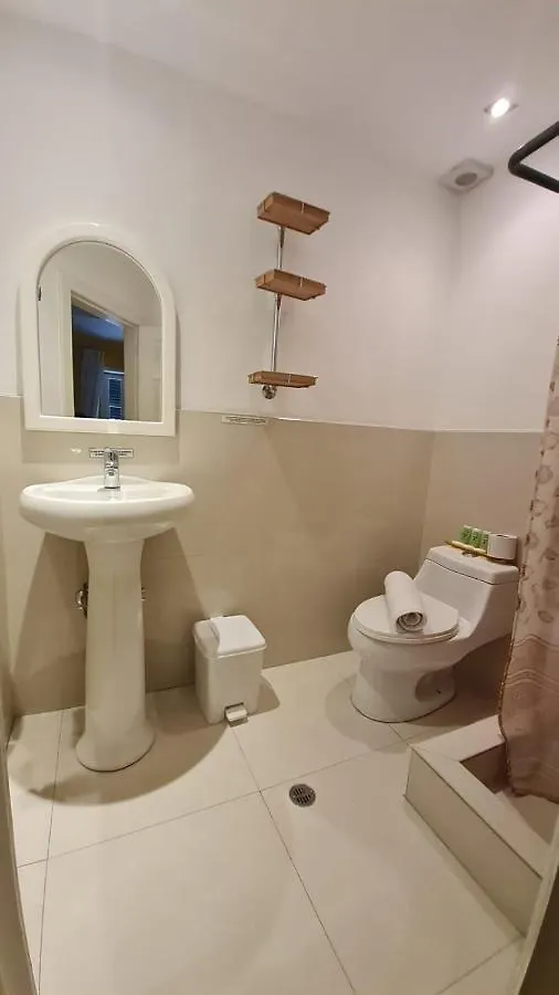 קיטו Hotel Cayman 3*,  אקוודור